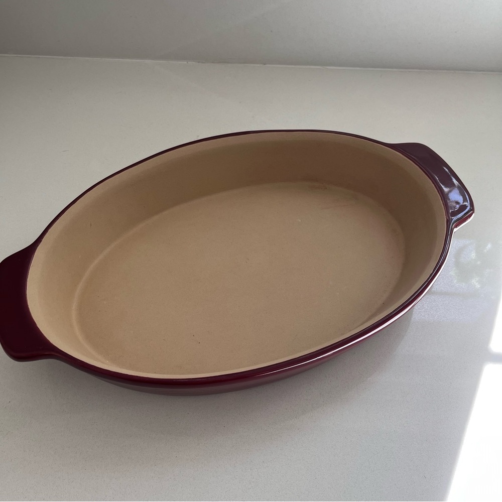 PAMPERED CHEF Stoneware Family Heritage Burgundy WINE Baking Dish 14 x 8 - Picture 3 of 6
